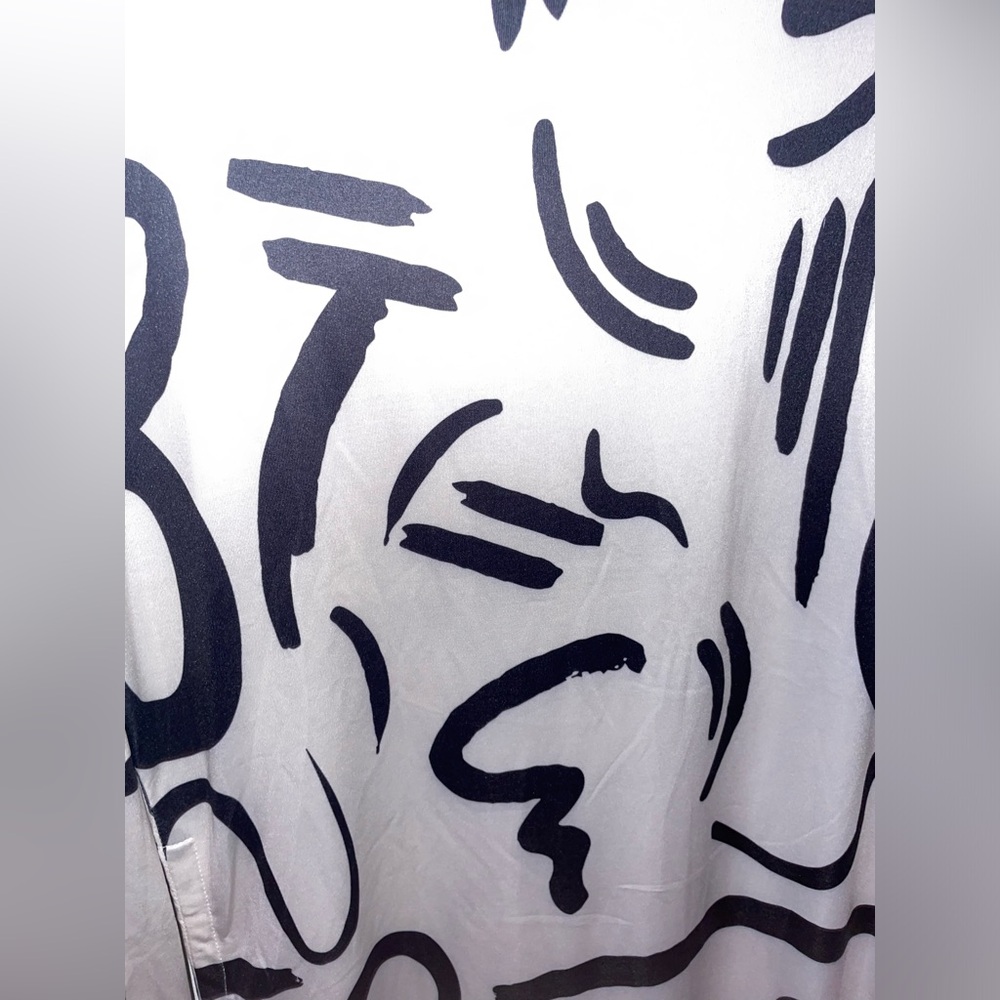 Abstract Maxi Dress - Picture 6 of 8